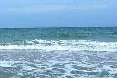 Biển Phan Thiết- nơi xảy ra động đất mạnh 4,7 độ Richter. 