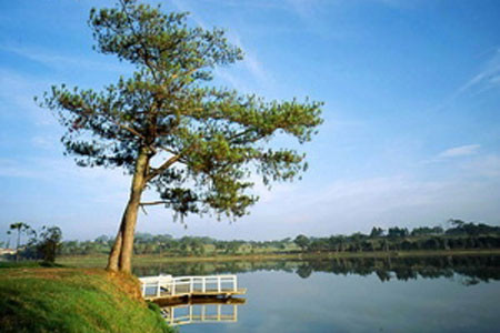 Chặn dòng để tích nước trở lại cho hồ Xuân Hương ảnh 1 Hồ Xuân Hương.