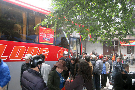 Người cao tuổi được giảm 15% giá vé tàu xe ảnh 1