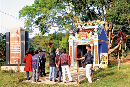 Chuyện ăn Tết ở miền thượng đạo ảnh 1 Miếu Xà-Di tích Tây Sơn Thượng đạo tại An Khê. Ảnh: Trần Phong