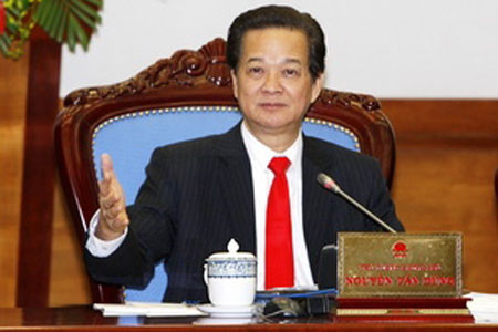 Thủ tướng Nguyễn Tấn Dũng phát biểu kết luận phiên họp. 