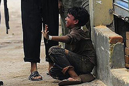 Một trẻ em ăn xin ở Bangladesh