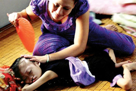 Truyền hình Pháp phát phóng sự về nạn nhân da cam Việt Nam ảnh 1