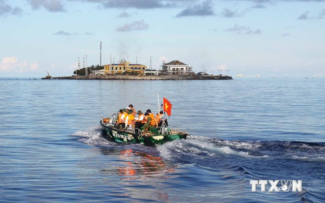 Đảo Phan Vinh thuộc quần đảo Trường Sa của Việt Nam. Đảo Phan Vinh thuộc quần đảo Trường Sa của Việt Nam.