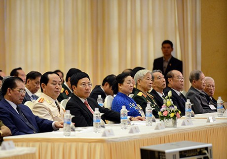 Các đồng chi lãnh đạo, nguyên lãnh đạo Đảng, Nhà nước dự Lễ kỷ niệm. Các đồng chi lãnh đạo, nguyên lãnh đạo Đảng, Nhà nước dự Lễ kỷ niệm.