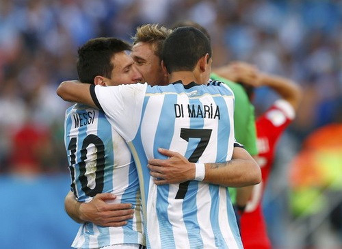 Lionel Messi thi đấu ấn tượng trước Thụy Sĩ vòng 1/8 và cả ba trận trước đó của Argentina Lionel Messi thi đấu ấn tượng trước Thụy Sĩ vòng 1/8 và cả ba trận trước đó của Argentina