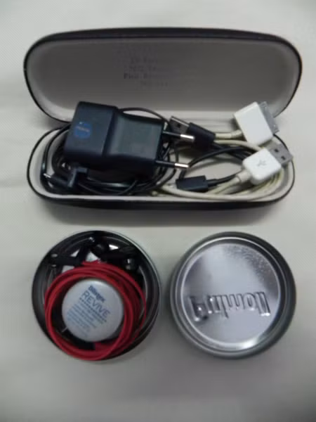 Khi đóng nắp lại, những chiếc hộp này trông rất gọn gàng và có thể nhét vào vali dễ dàng.