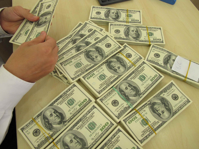 Giá USD tiếp tục đi xuống trong nửa đầu tháng 4 - Ảnh: Đ.Ngọc Thạch