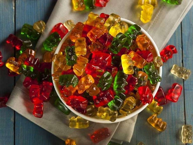 Kẹo chứa nhiều đường có thể làm suy yếu khả năng miễn dịch của cơ thể. Ảnh minh họa: Shuttrerstock