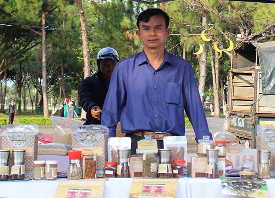 Sản phẩm tiêu sấy hồng ngoại Trần Sơn (huyện Đak Đoa, Gia Lai) đạt 3 sao cấp tỉnh. Ảnh: N.D Sản phẩm tiêu sấy hồng ngoại Trần Sơn (huyện Đak Đoa) đạt 3 sao cấp tỉnh. Ảnh: N.D