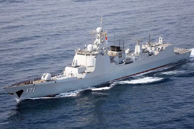 Trung Quốc đang tăng nhanh số lượng chiến hạm - Ảnh: South China Morning Post