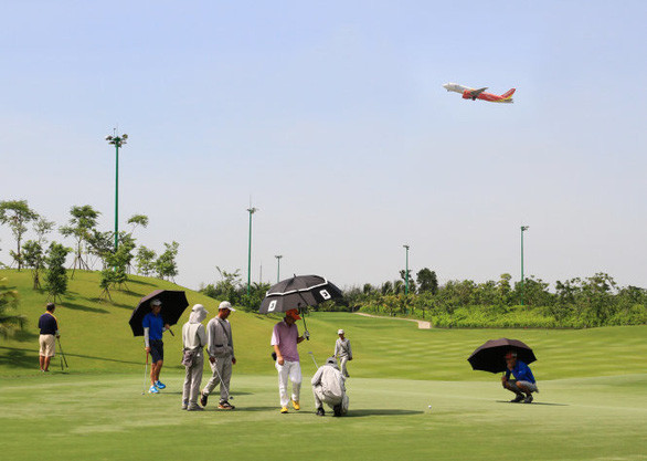 Một góc sân golf Tân Sơn Nhất (TP.HCM) - Ảnh: VÂN TRƯỜNG Một góc sân golf Tân Sơn Nhất (TP.HCM) - Ảnh: VÂN TRƯỜNG