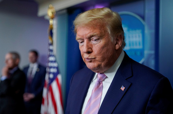 Tổng thống Mỹ Donald Trump tại cuộc họp báo ngày 4-4 - Ảnh: REUTERS Tổng thống Mỹ Donald Trump tại cuộc họp báo ngày 4-4 - Ảnh: REUTERS