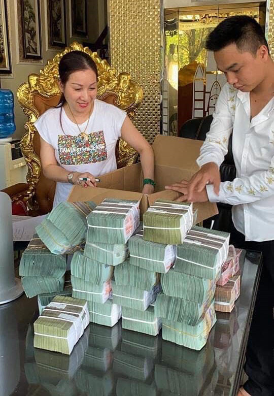  Vợ chồng Đường “Nhuệ” khoe đất, khoe tiền trên Facebook - Ảnh: tư liệu