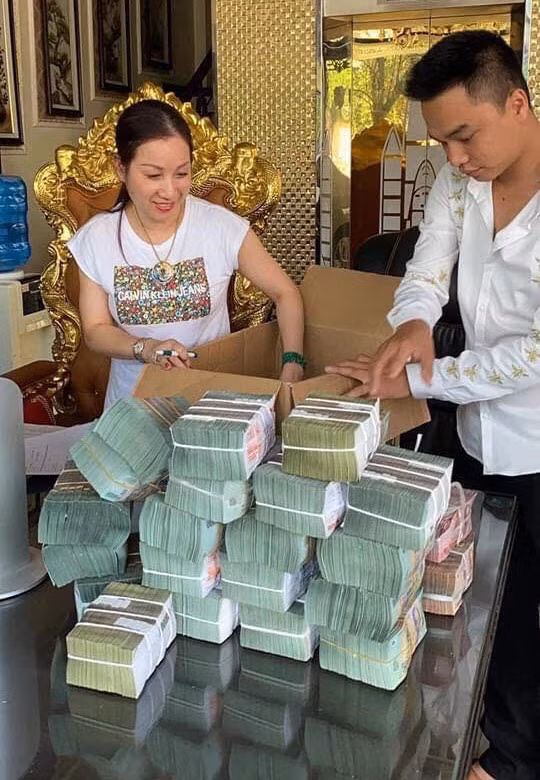  Vợ chồng Đường “Nhuệ” khoe đất, khoe tiền trên Facebook - Ảnh: tư liệu