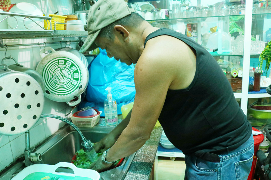 Người dân cần sử dụng nước sạch qua hệ thống cấp nước tập trung để bảo vệ sức khỏe cho bản thân và gia đình. Ảnh: Q.T