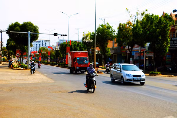 Công tác chỉnh trang đô thị luôn được huyện Chư Sê quan tâm thực hiện. Ảnh: NGỌC SANG