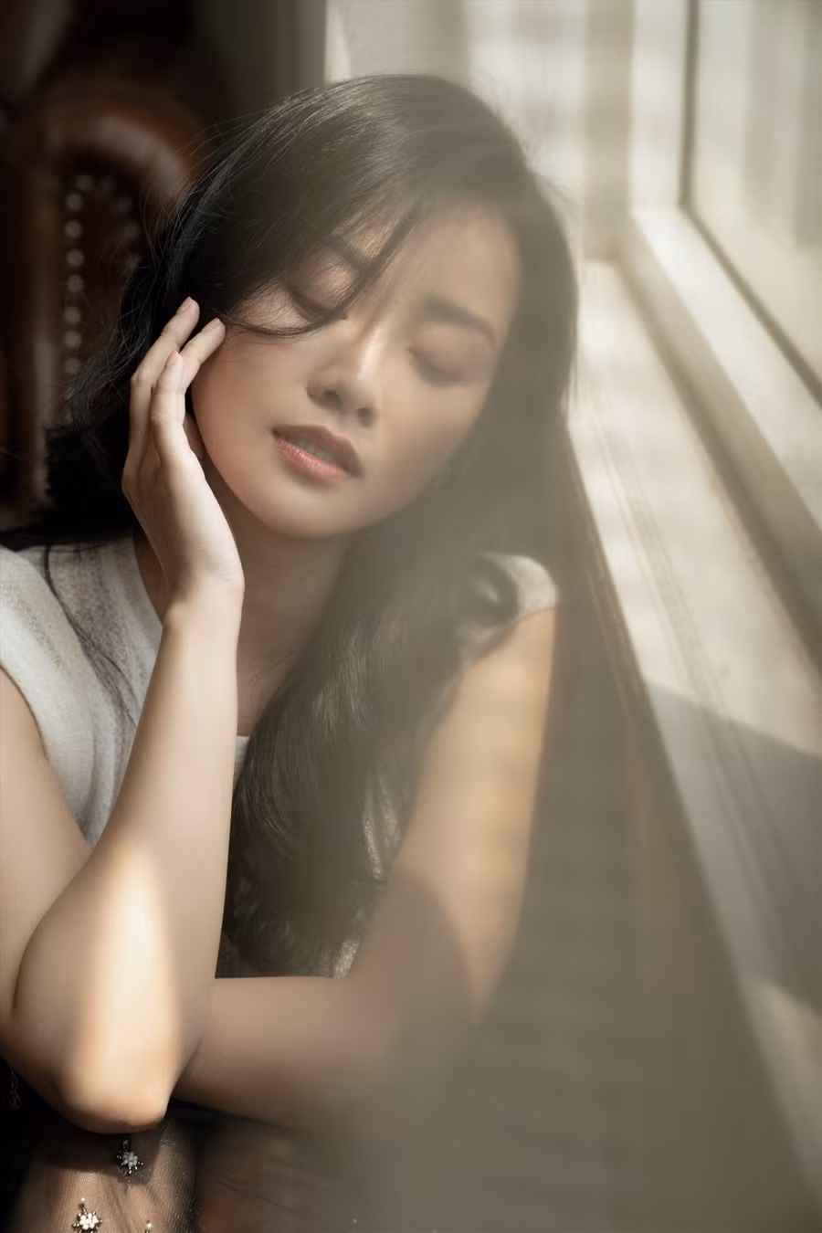 Sau nhiều năm hoạt động nghệ thuật, Quỳnh Chi luôn giữ được vẻ ngoài trẻ trung đáng ngưỡng mộ. Ảnh: Phạm Nhân.