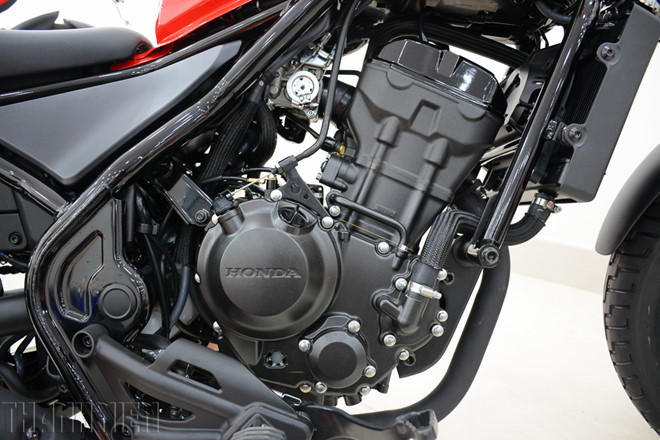 Nếu để xe lâu ngày, nên thay dầu động cơ, hộp số hay nước làm mát