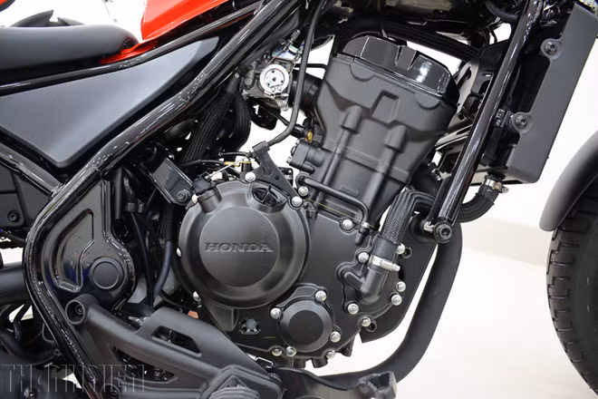 Nếu để xe lâu ngày, nên thay dầu động cơ, hộp số hay nước làm mát