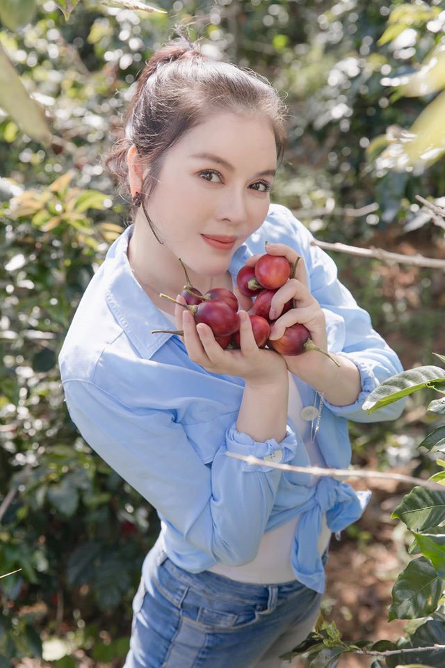 Bên cạnh vườn cây ăn trái tại Bà Rịa-Vũng Tàu, Lý Nhã Kỳ còn có một trang trại rau sạch trong resort tại Đà Lạt. ẢNH: FBNV