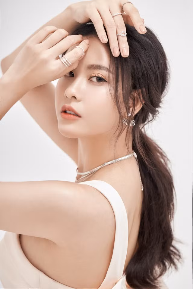 Theo tiết lộ của nữ ca sĩ, bộ ảnh này được cô thực hiện 