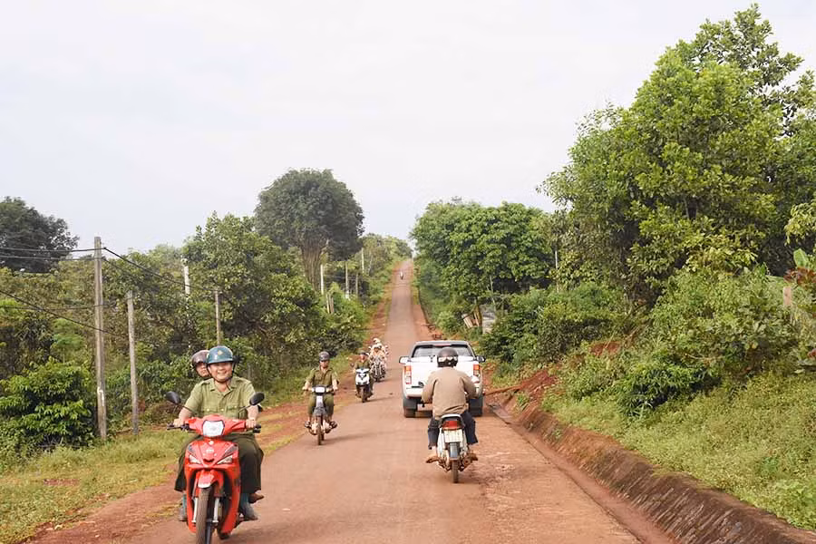  Hệ thống giao thông nông thôn của huyện Đức Cơ ngày càng hoàn thiện. Ảnh: Nguyễn Sang