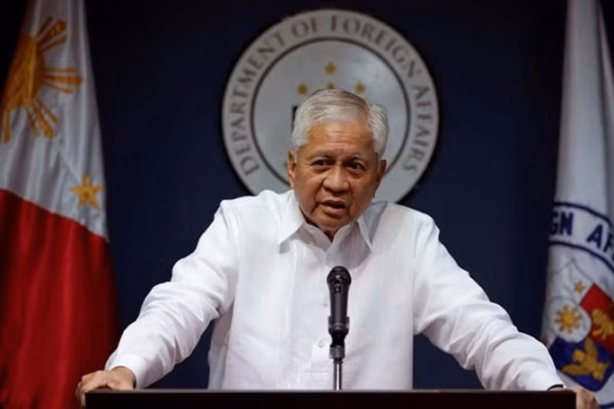 Cựu Bộ trưởng Ngoại giao Philippines Albert Del Rosario. Ảnh: Philippine Star Cựu Bộ trưởng Ngoại giao Philippines Albert Del Rosario. Ảnh: Philippine Star