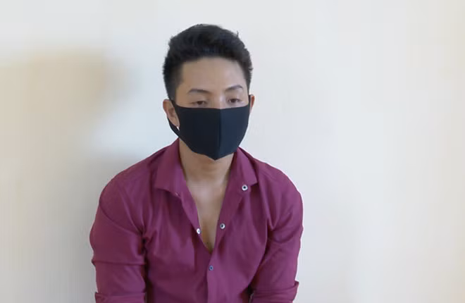 Nguyễn Thanh Sang tại cơ quan công an. ẢNH: ĐÔNG TÙNG