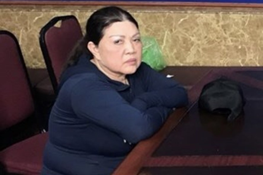 Đối tượng Nguyễn Thị Bích tại cơ quan điều tra. Ảnh Công an TP Hải Phòng