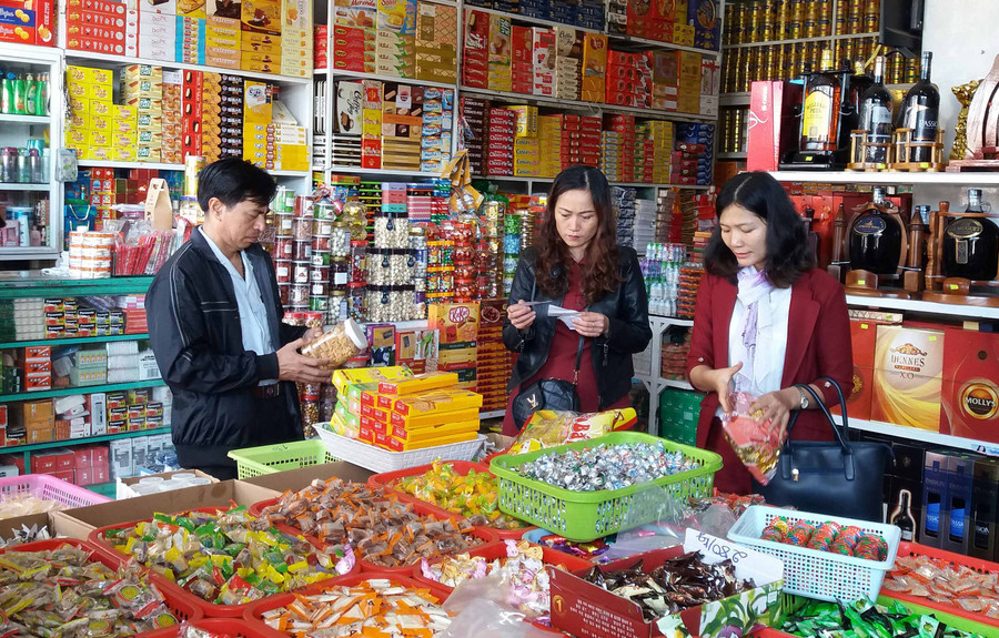 Tháng hành động vì ATTP diễn ra trên toàn tỉnh từ ngày 15-4 đến 15-5. Ảnh: Như Nguyện 