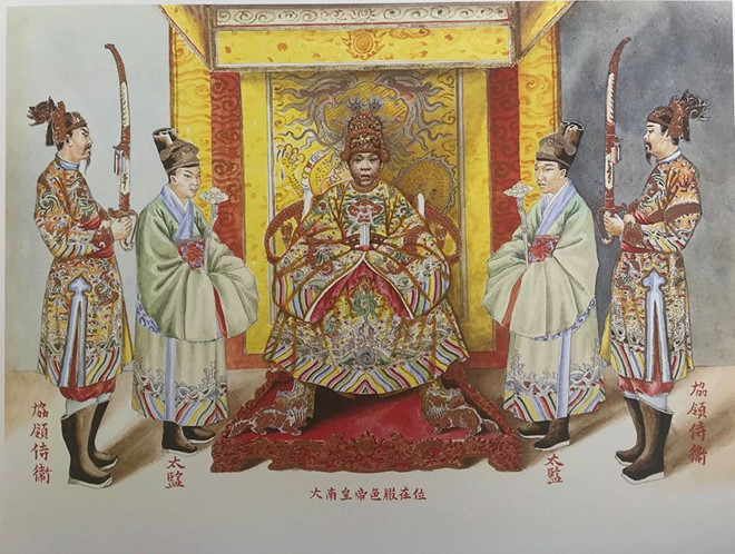 Ảnh 2: Bức tranh của họa sĩ Nguyễn Văn Nhân “Hoàng đế nước Đại Nam với đại triều phục” vẽ Thái giám đang đứng dâng hoa hai bên - Ảnh: Flickr manhhai Ảnh 2: Bức tranh của họa sĩ Nguyễn Văn Nhân “Hoàng đế nước Đại Nam với đại triều phục” vẽ Thái giám đang đứng dâng hoa hai bên - Ảnh: Flickr manhhai