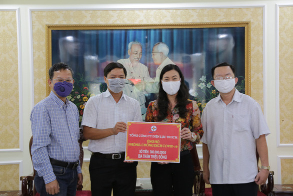 EVNHCMC ủng hộ phòng chống dịch COVID-19 - Ảnh: Tư liệu