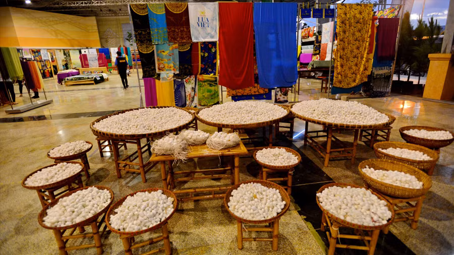  Nghề dệt lụa truyền thống tại làng lụa Hội An, Quảng Nam. Ảnh: Thái Hoàng