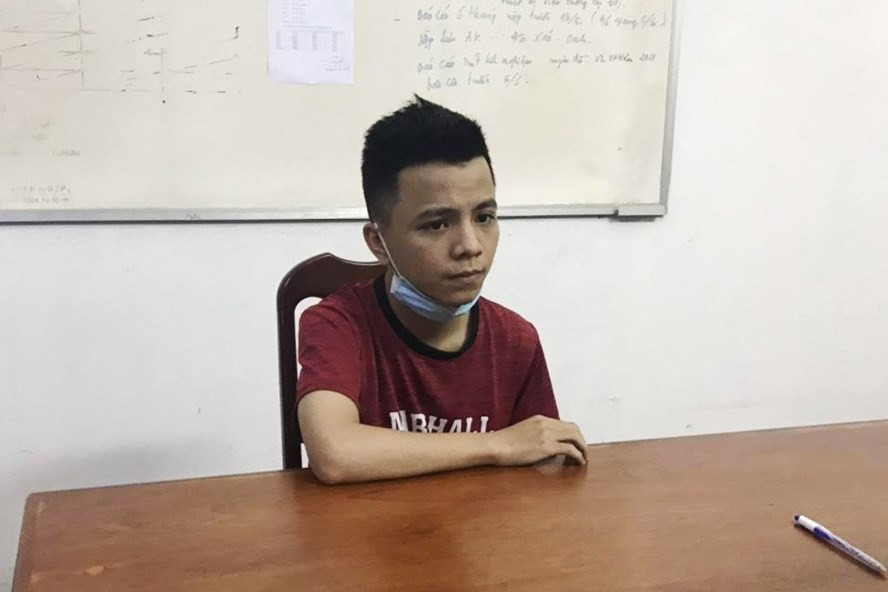  Lộc dùng tài khoản Facebook lừa đảo chiếm đoạt gần 2 tỉ đồng từ việc đăng tin có bán khẩu trang, nhiệt kế.