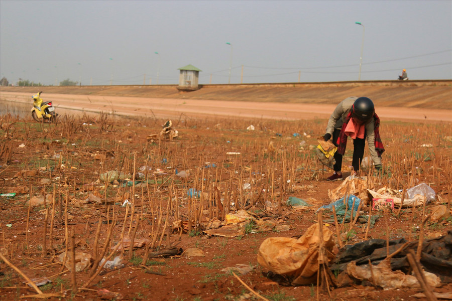 Một số hồ đập ở Đắk Lắk đã cạn nước do khô hạn kéo dài và trời không mưa. Ảnh: B.T