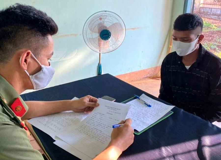 Hnhêm đã nhắn tin cho nhiều người với nội dung bịa đặt về dịch Covid-19. Ảnh: Văn Ngọc Hnhêm đã nhắn tin cho nhiều người với nội dung bịa đặt về dịch bệnh. Ảnh: Văn Ngọc