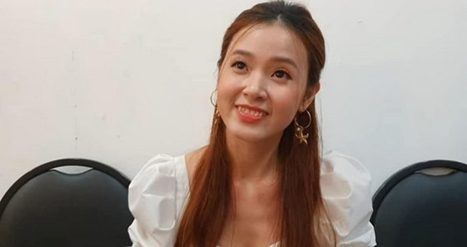 Dù bị chụp lén bằng ống kính camera thường, Midu vẫn đẹp rạng rỡ thế này. Không có sự hỗ trợ của photoshop, nhiều người có thể làm fan hết hồn nhưng với Midu là trường hợp ngoại lệ.