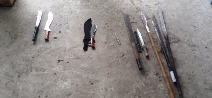 Số hung khí công an thu giữ trong vụ truy sát