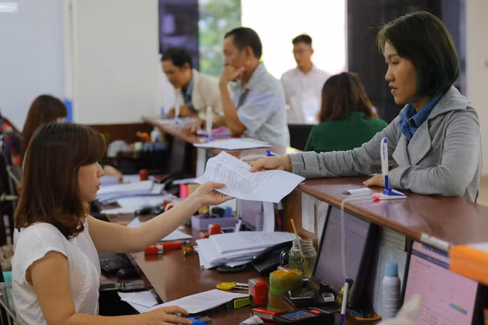 Hiện nay, người tham gia BHYT theo hộ gia đình có thể đăng ký mua tại các đại lý thu BHXH hoặc cơ quan BHXH xã, phường, thị trấn nơi cư trú