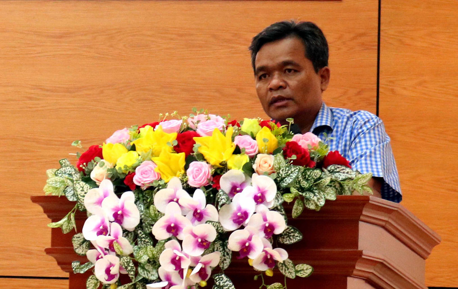 Phó Bí thư Thường trực Tỉnh ủy Hồ Văn Niên phát biểu tại hội nghị. Ảnh: Ngọc Sang