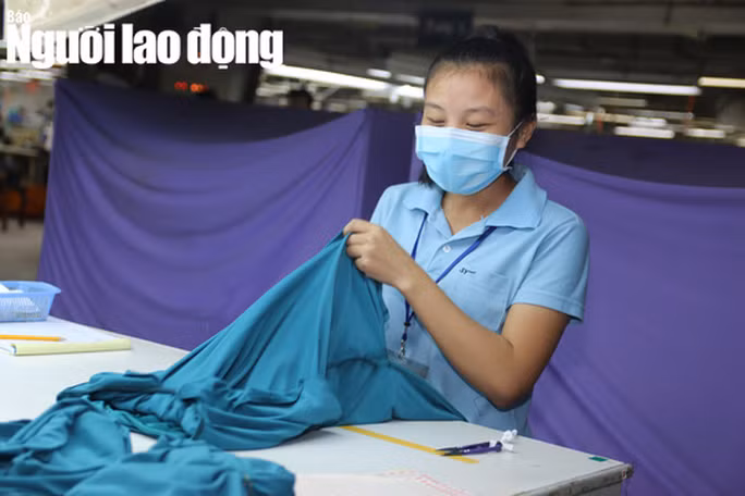 Đối với lao động nữ sinh từ tháng 1-1966 đến tháng 8-1966 sẽ đủ tuổi nghỉ hưu vào năm 2021 và tuổi nghỉ hưu sẽ là 55 tuổi 4 tháng Đối với lao động nữ sinh từ tháng 1-1966 đến tháng 8-1966 sẽ đủ tuổi nghỉ hưu vào năm 2021 và tuổi nghỉ hưu sẽ là 55 tuổi 4 tháng