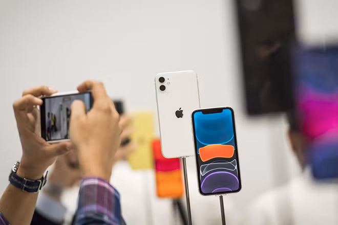 Bản kế nhiệm iPhone 11 thực sự sẽ phải trì hoãn 2 tháng so với kế hoạch? Ảnh: AFP