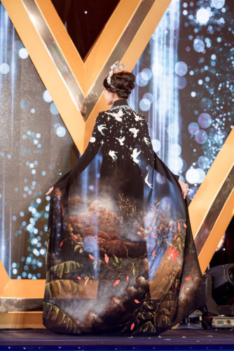 Đây là một sản phẩm được chế tác bởi nghệ nhân người Nhật Bản Kokichi Mikimoto trị giá 250.000 USD Đây là một sản phẩm được chế tác bởi nghệ nhân người Nhật Bản Kokichi Mikimoto trị giá 250.000 USD