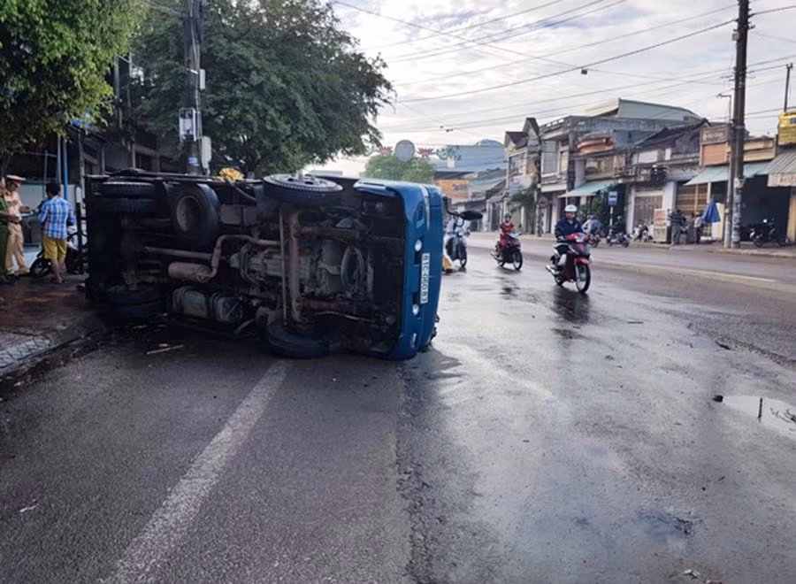  Hiện trường vụ tai nạn. Ảnh: Thi Phú