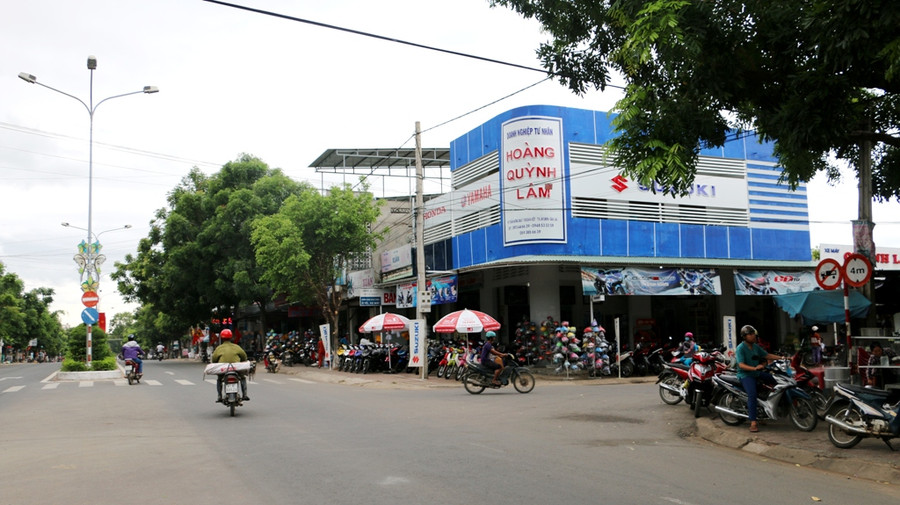 Hoạt động kinh doanh từ đầu năm đến nay của nhiều doanh nghiệp đạt kết quả tốt đã góp phần tăng thucho thị xã. Ảnh: Q.T