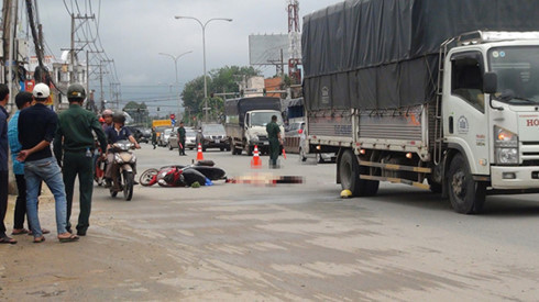 Hiện trường vụ tai nạn. (Ảnh: Đức Anh) Hiện trường vụ tai nạn. (Ảnh: Đức Anh)