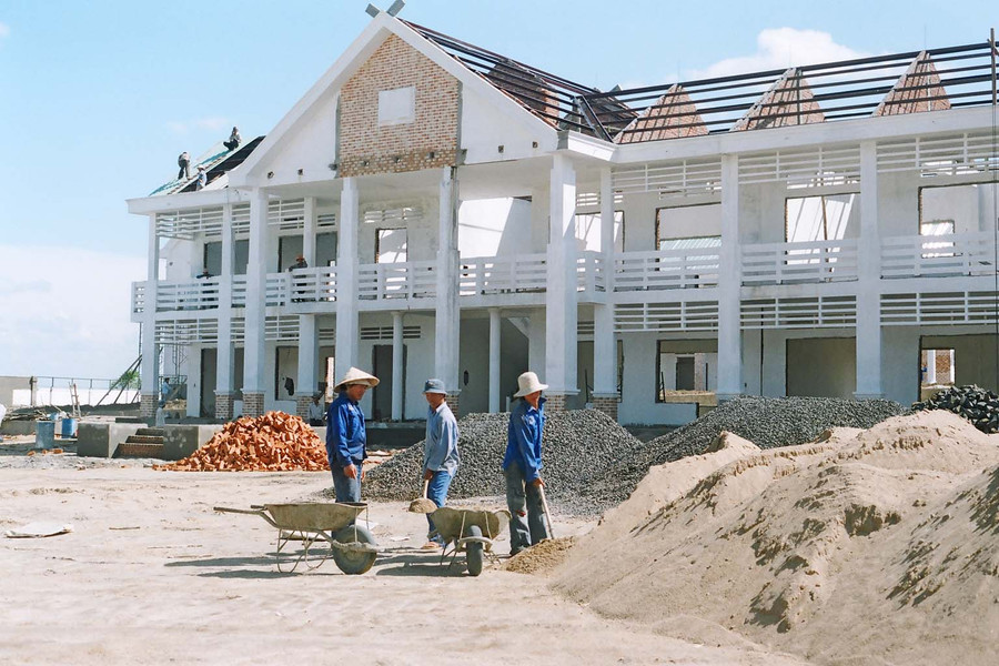 Cung cầu cát xây dựng cơ bản đáp ứng cho các công trình trên địa bàn tỉnh. Ảnh: T.N