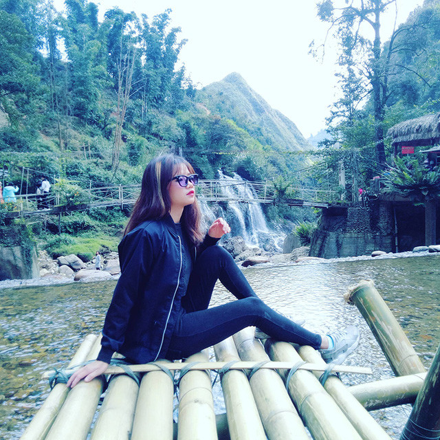 Cô gái tuổi 20 rất thích đi du lịch một mình. Cô gái tuổi 20 rất thích đi du lịch một mình.