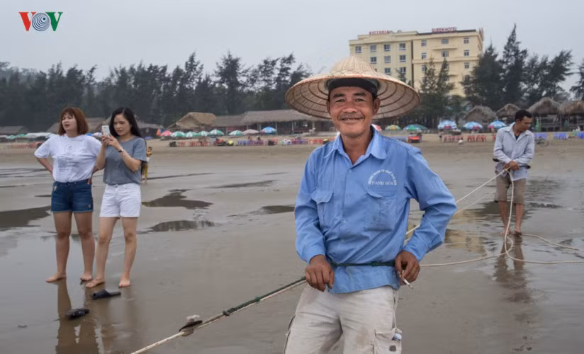  Nụ cười thân thiện của những người dân miền biển.